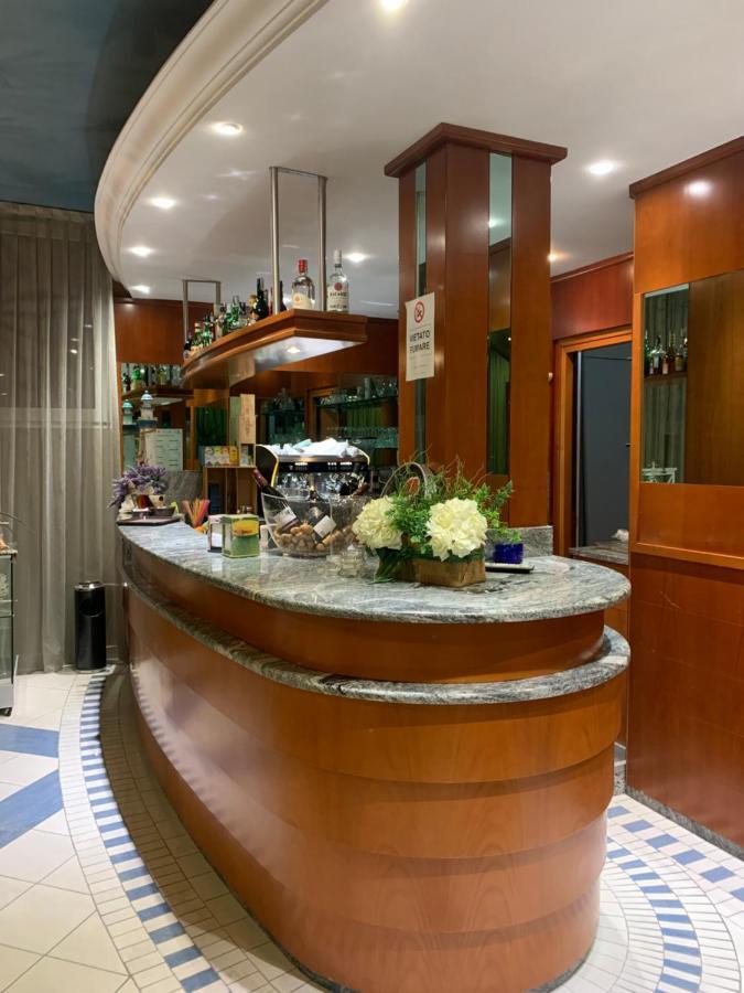 Hotel Bellevue Caorle Buitenkant foto