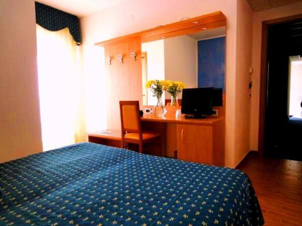 Hotel Bellevue Caorle Buitenkant foto